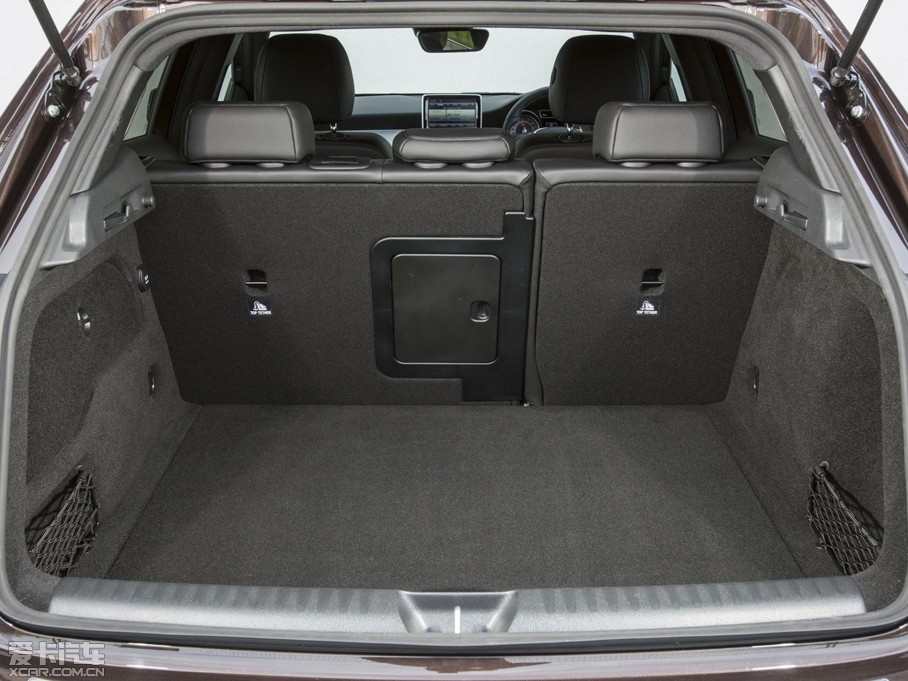 2015YGLA(M) UK-Version 200