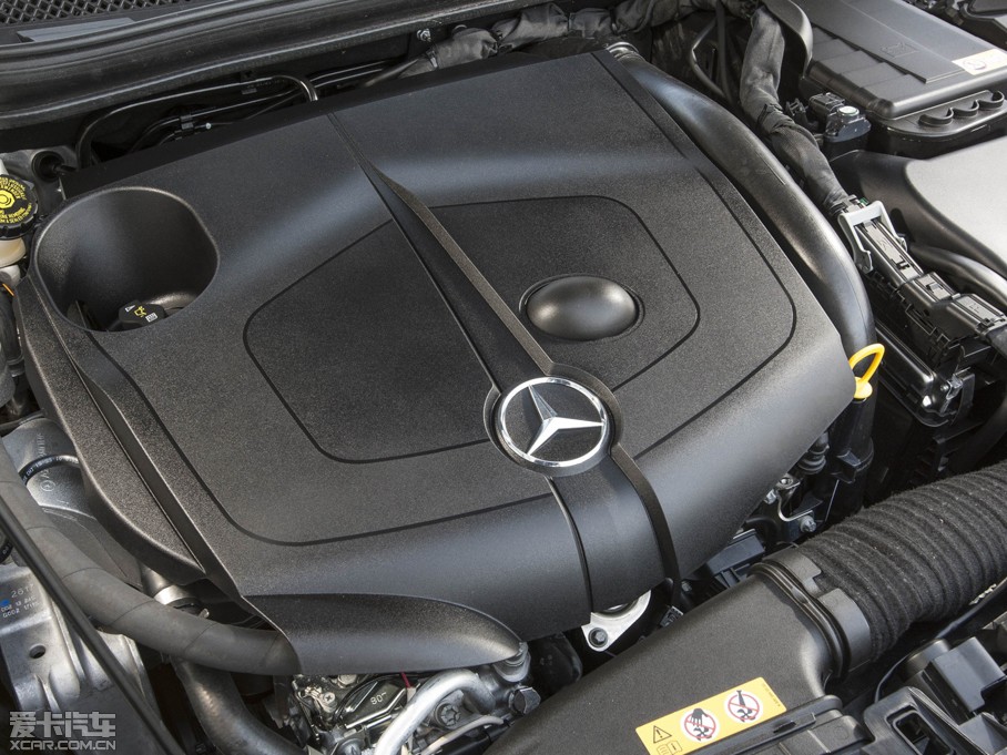 2015YGLA(M) UK-Version 200