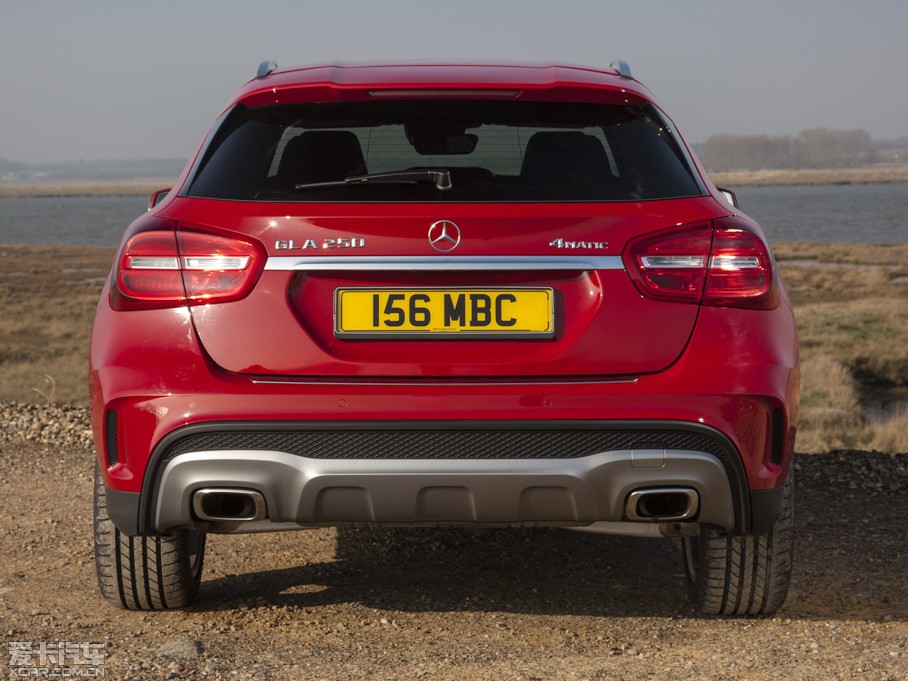 2015YGLA(M) UK-Version 250