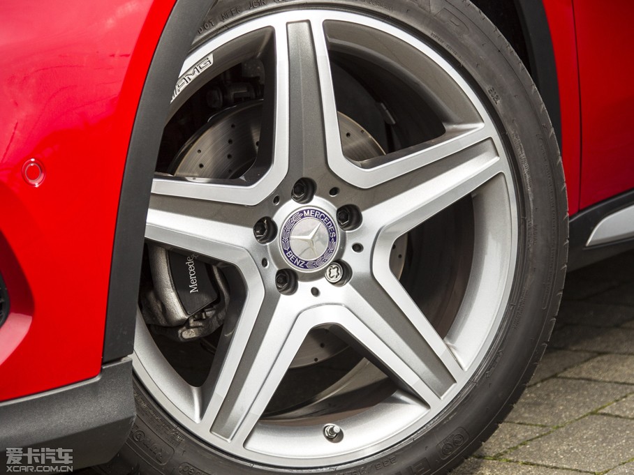 2015YGLA(M) UK-Version 250