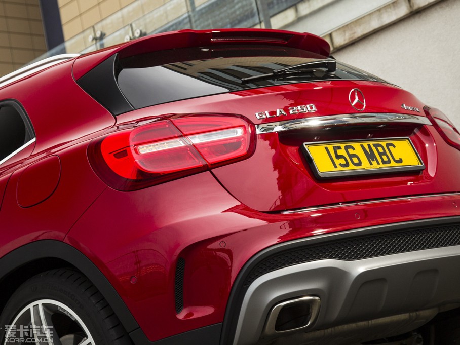 2015YGLA(M) UK-Version 250