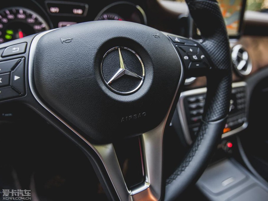 2015YGLA(M(jn)) UK-Version 250