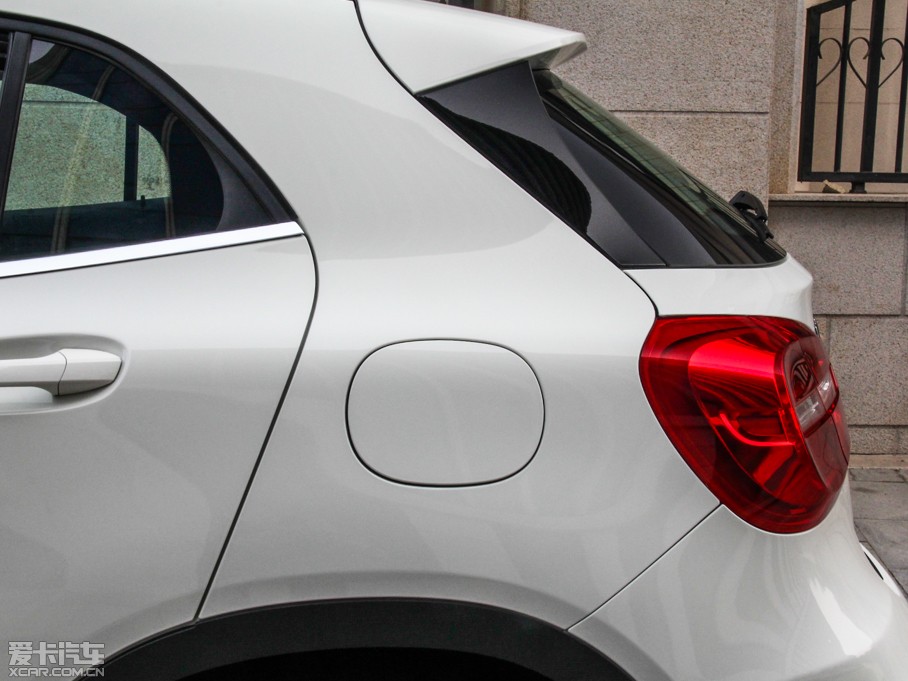 2015YGLA(M) GLA 260 4MATIC