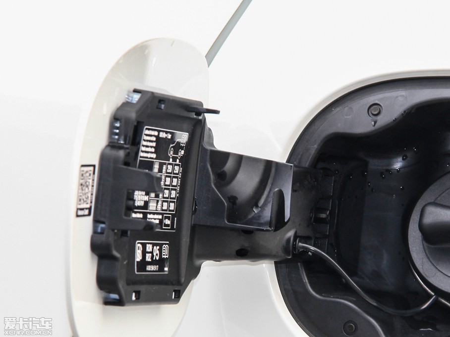 2015YGLA(M) GLA 260 4MATIC