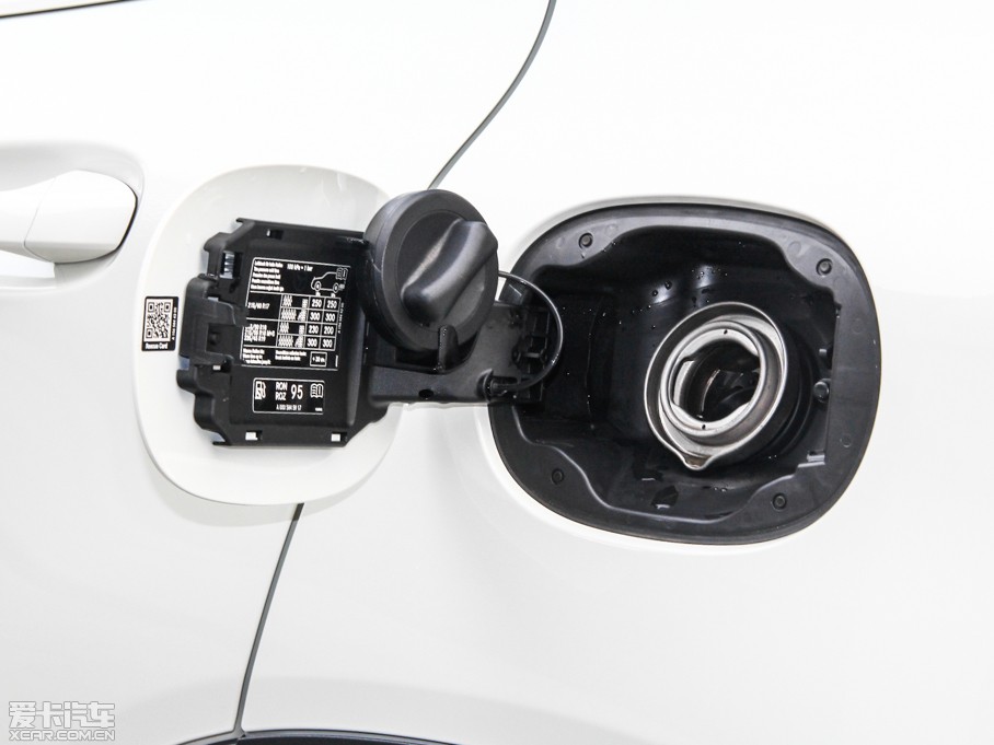 2015YGLA(M(jn)) GLA 260 4MATIC