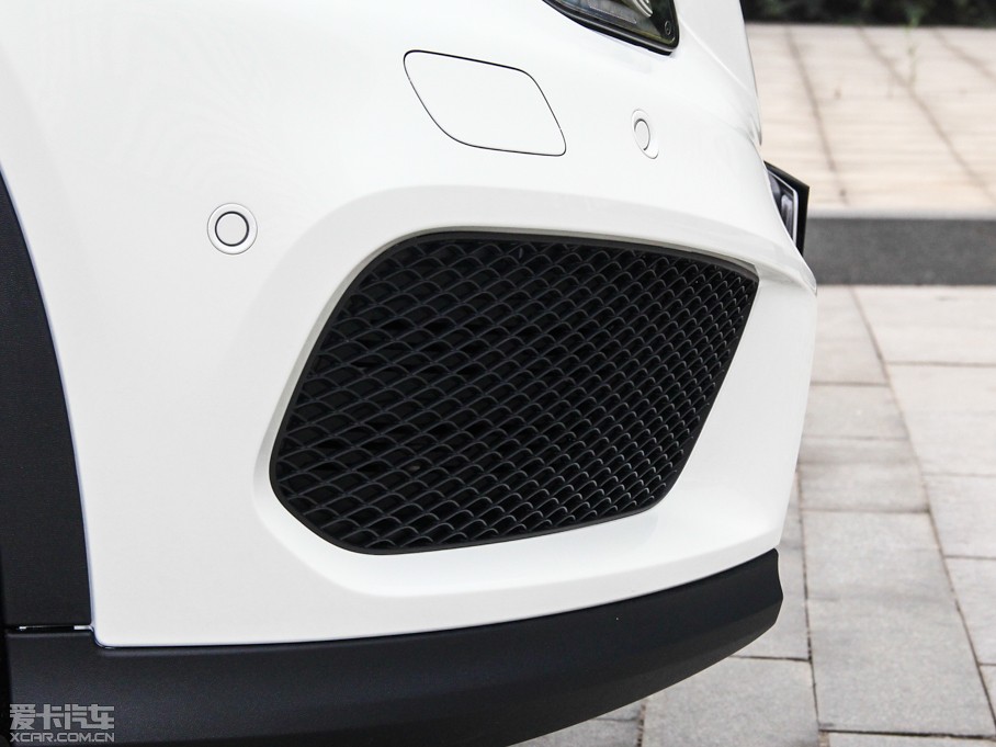 2015YGLA(M) GLA 260 4MATIC