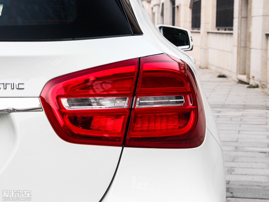 2015YGLA(M) GLA 260 4MATIC