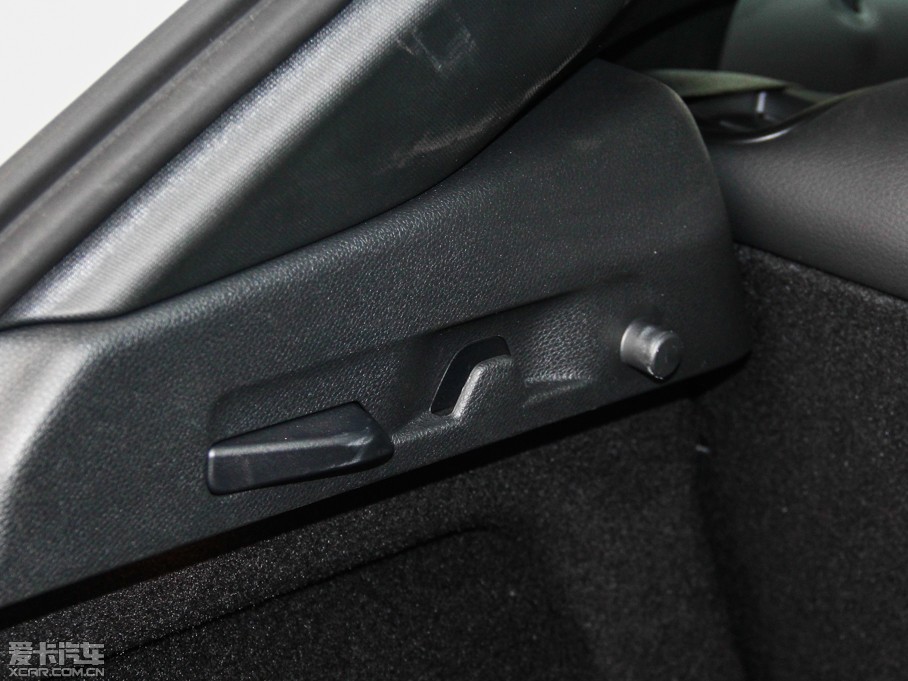 2015YGLA(M) GLA 260 4MATIC