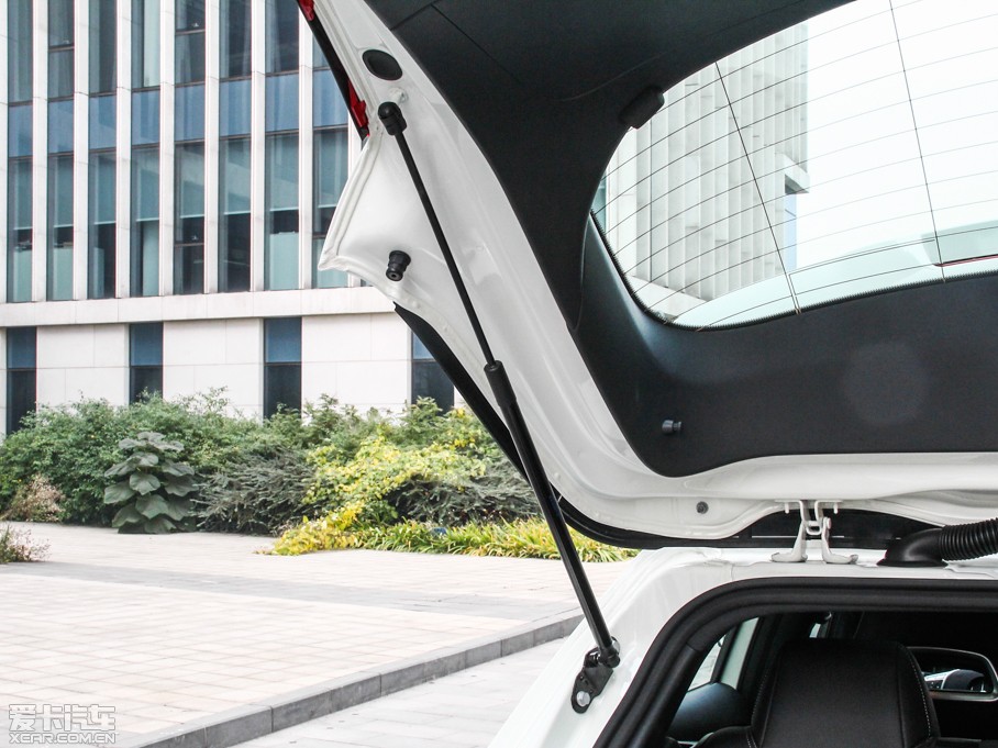 2015YGLA(M) GLA 260 4MATIC