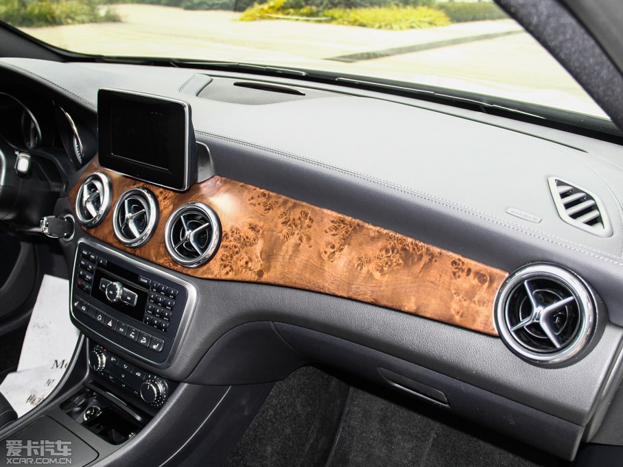 2015YGLA(M) GLA 260 4MATIC