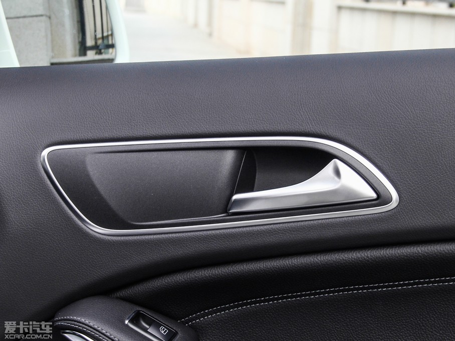 2015YGLA(M) GLA 260 4MATIC