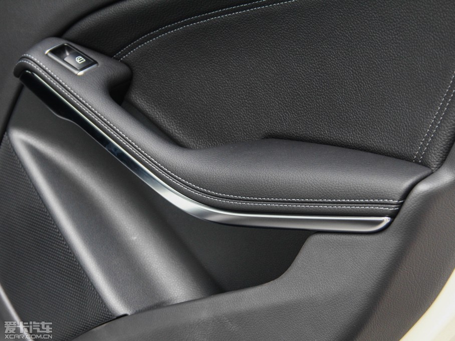 2015YGLA(M) GLA 260 4MATIC