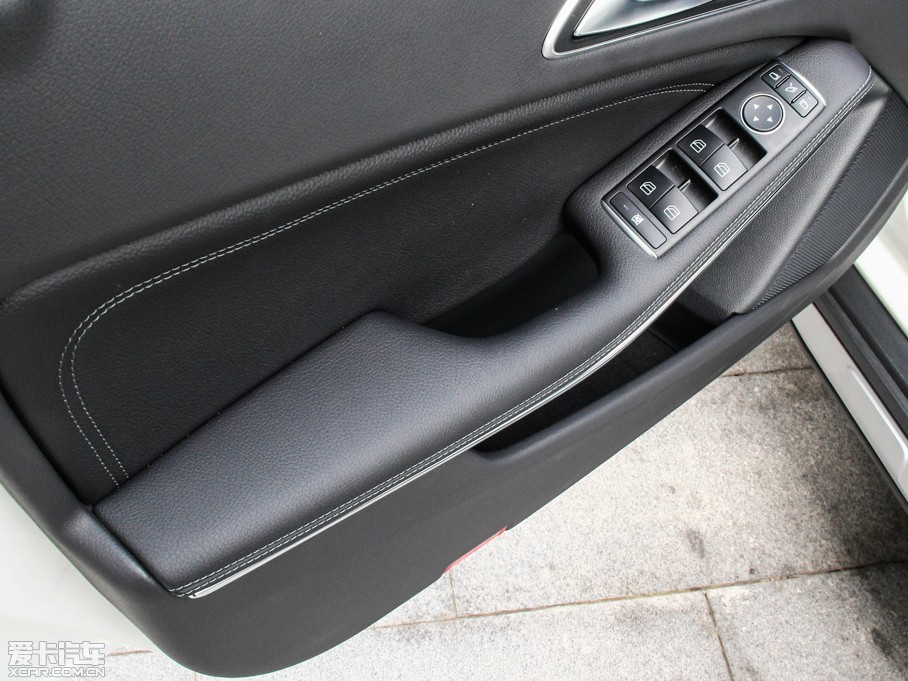 2015YGLA(M(jn)) GLA 260 4MATIC