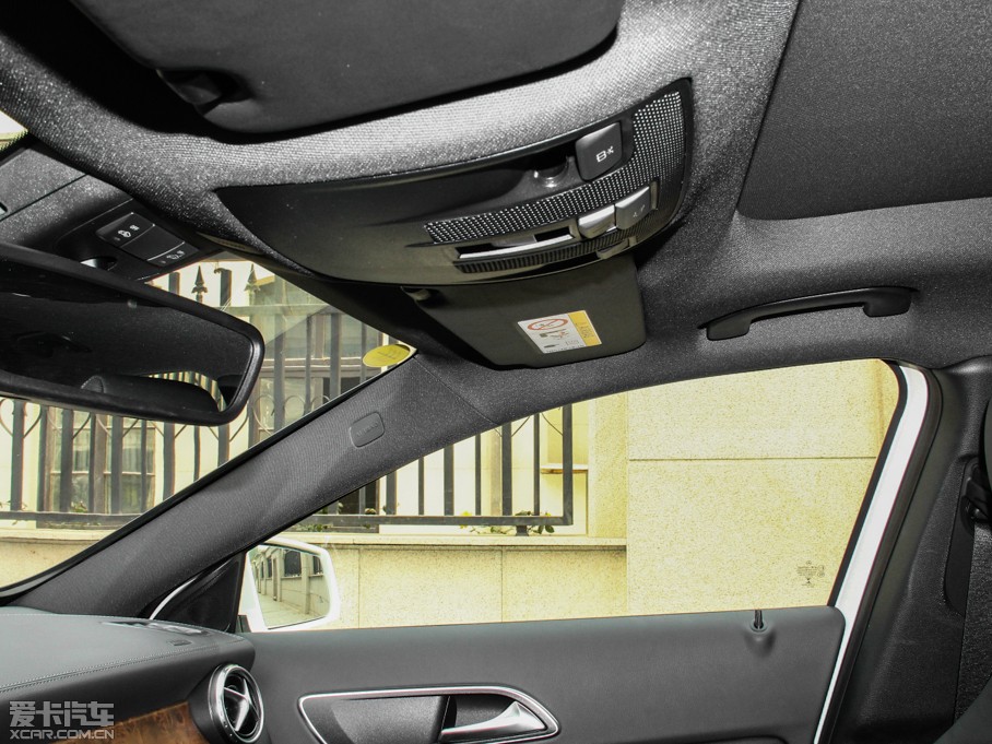 2015YGLA(M) GLA 260 4MATIC