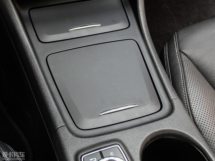 2015YGLA(M) GLA 260 4MATIC