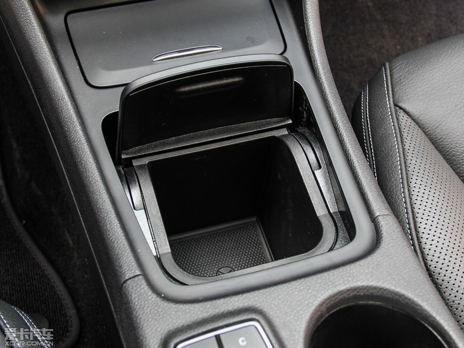 2015YGLA(M) GLA 260 4MATIC