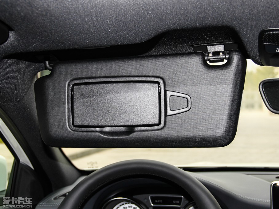 2015YGLA(M) GLA 260 4MATIC