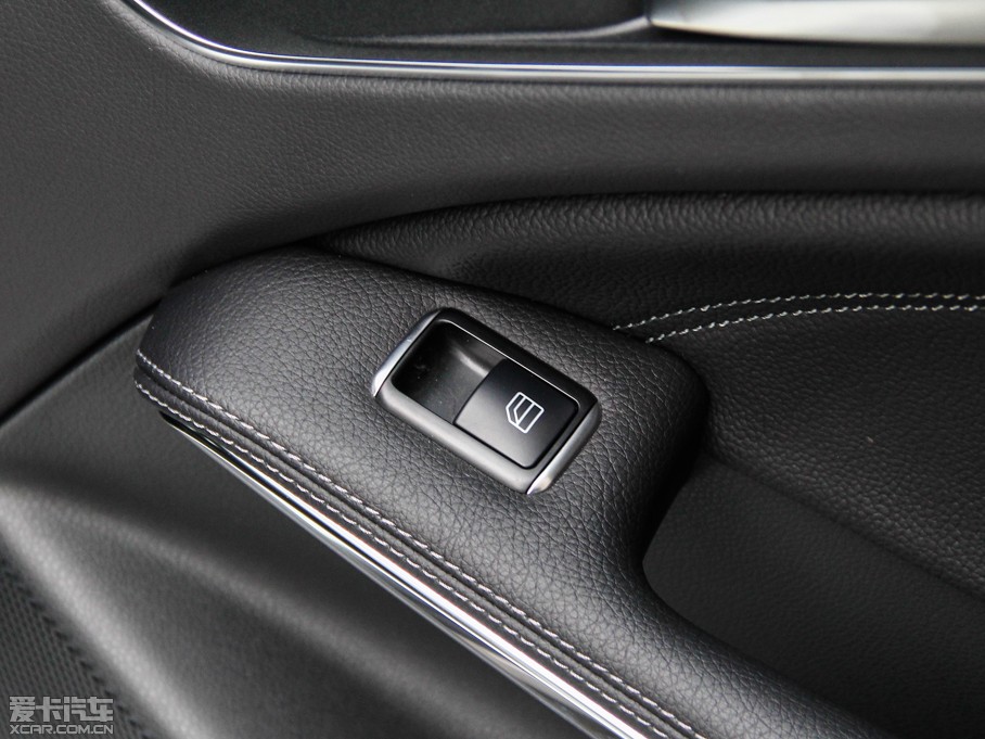 2015YGLA(M) GLA 260 4MATIC