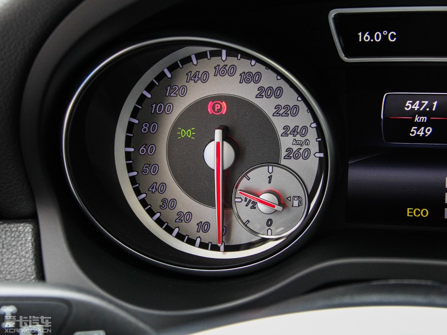 2015YGLA(M) GLA 260 4MATIC