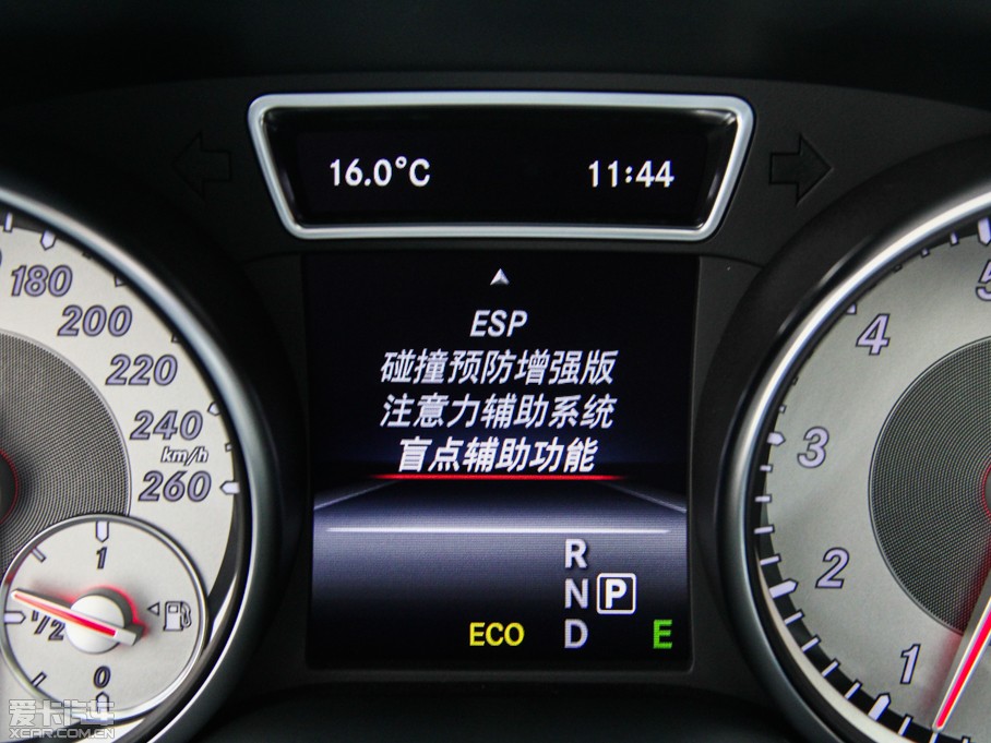 2015YGLA(M) GLA 260 4MATIC