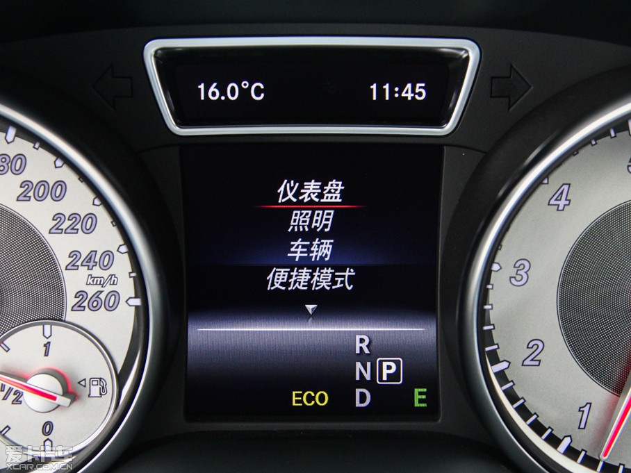 2015YGLA(M) GLA 260 4MATIC