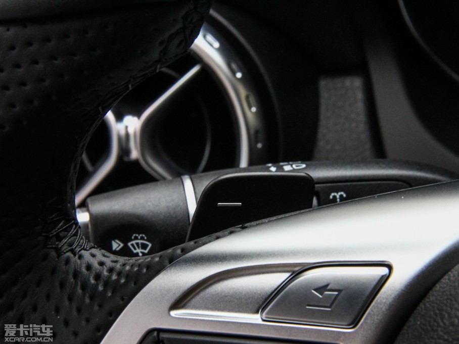 2015YGLA(M) GLA 260 4MATIC