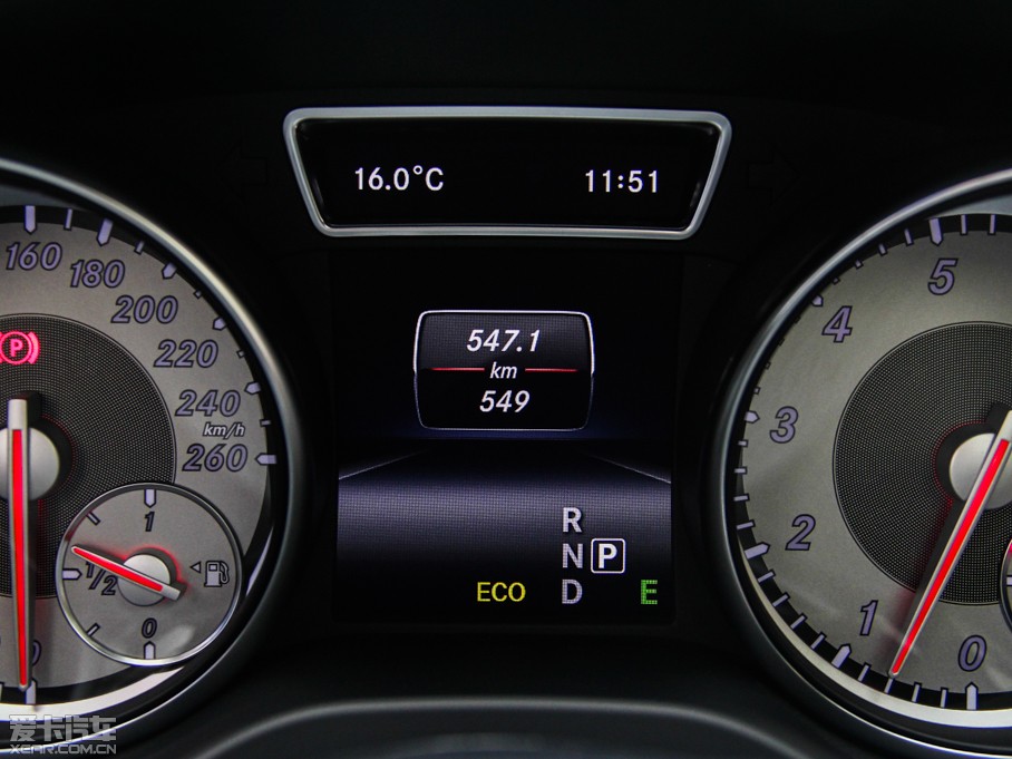 2015YGLA(M) GLA 260 4MATIC