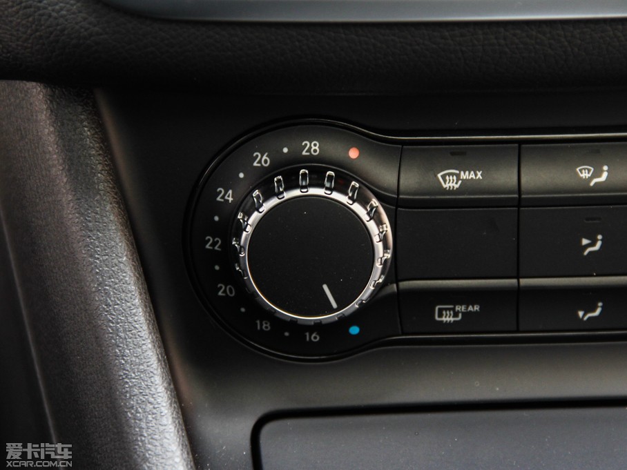 2015YGLA(M) GLA 260 4MATIC