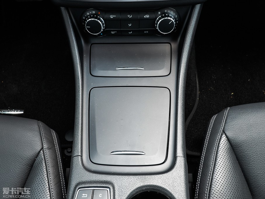 2015YGLA(M(jn)) GLA 260 4MATIC