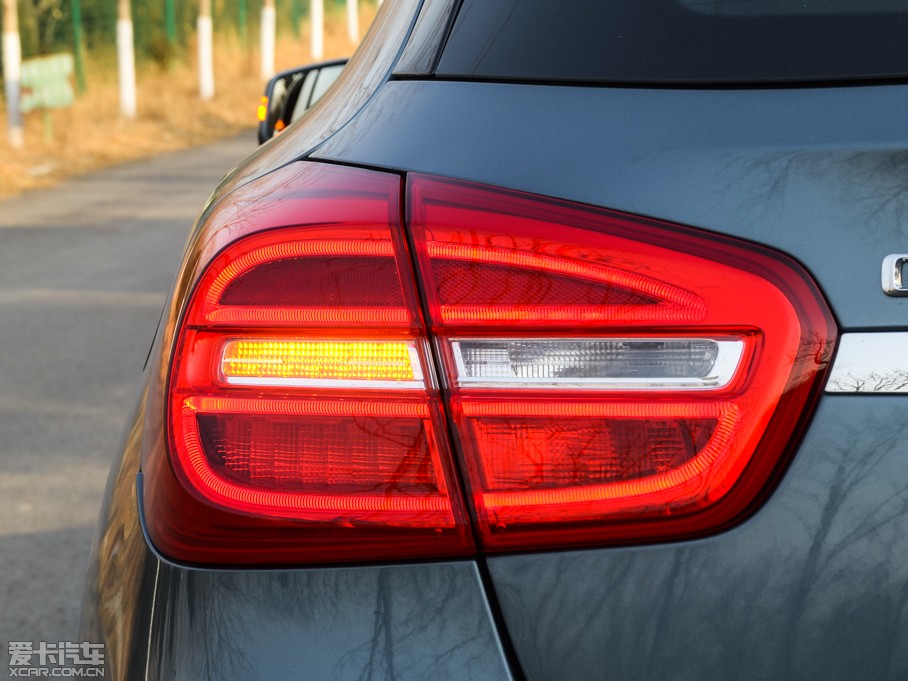 2015YGLA(M(jn)) GLA 260 4MATIC