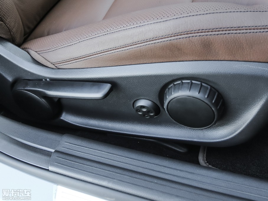 2015YGLA(M) GLA 260 4MATIC