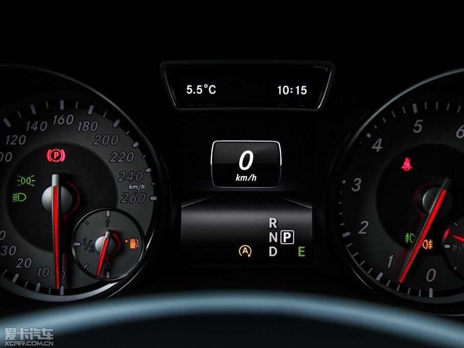 2015YGLA(M) GLA 200