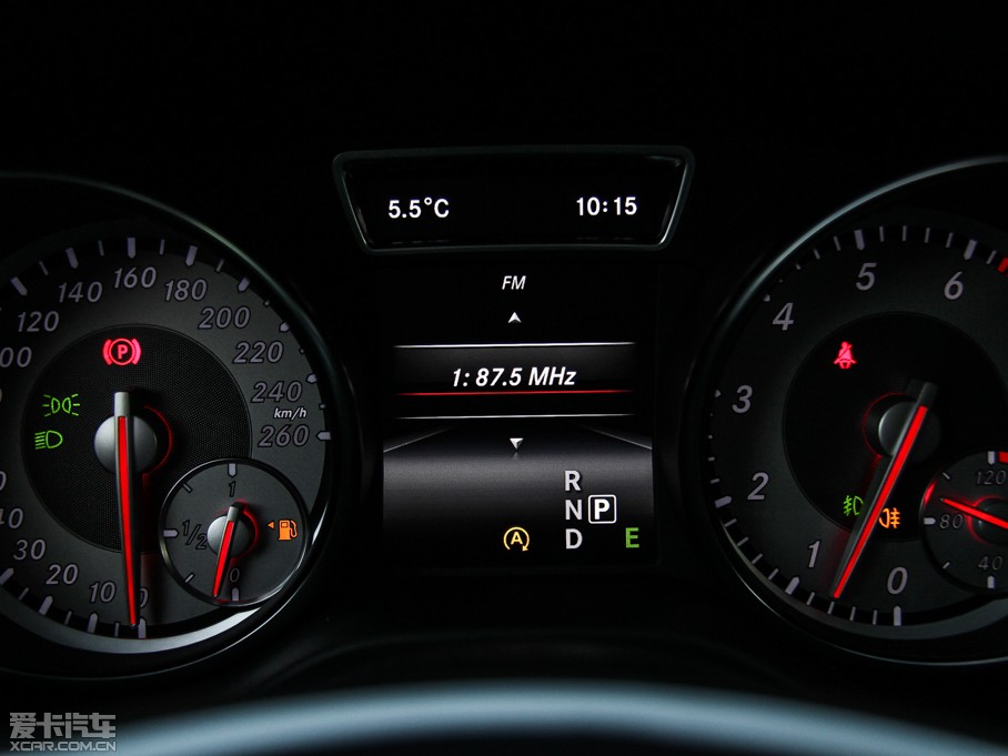 2015YGLA(M) GLA 200