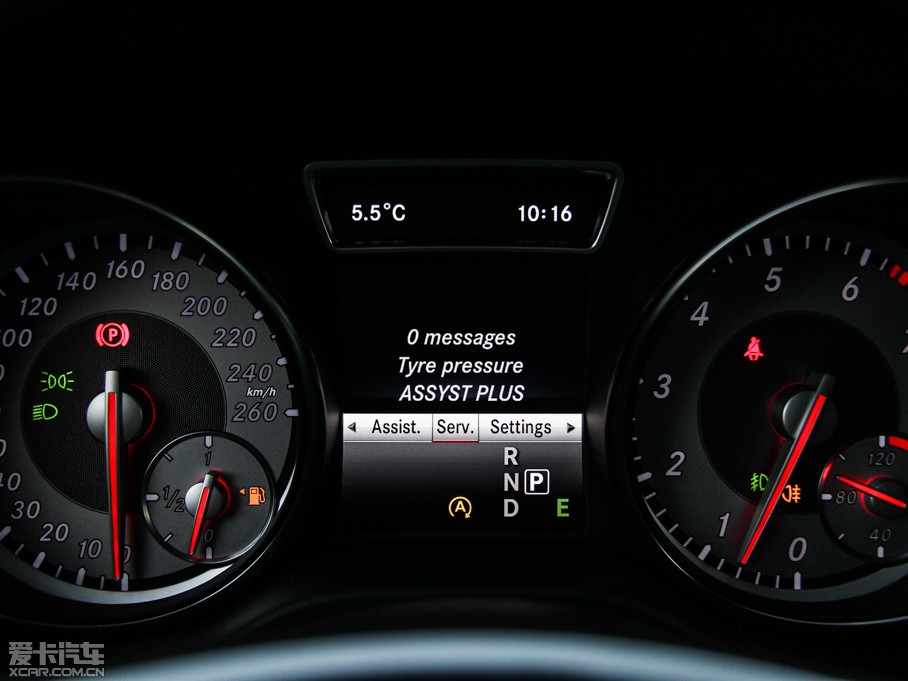 2015YGLA(M) GLA 200