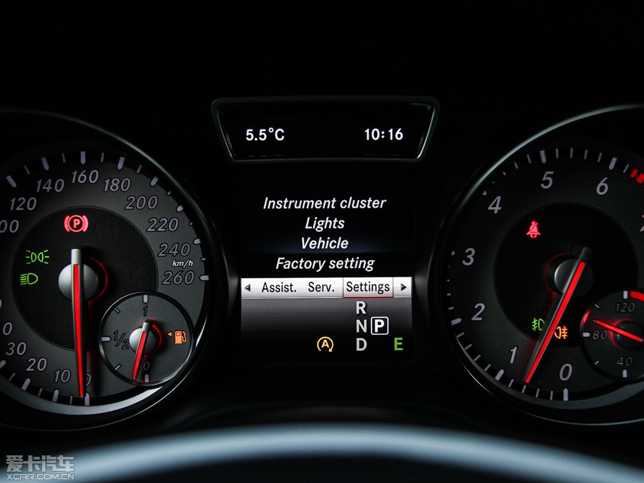 2015YGLA(M) GLA 200