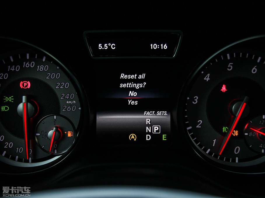 2015YGLA(M) GLA 200