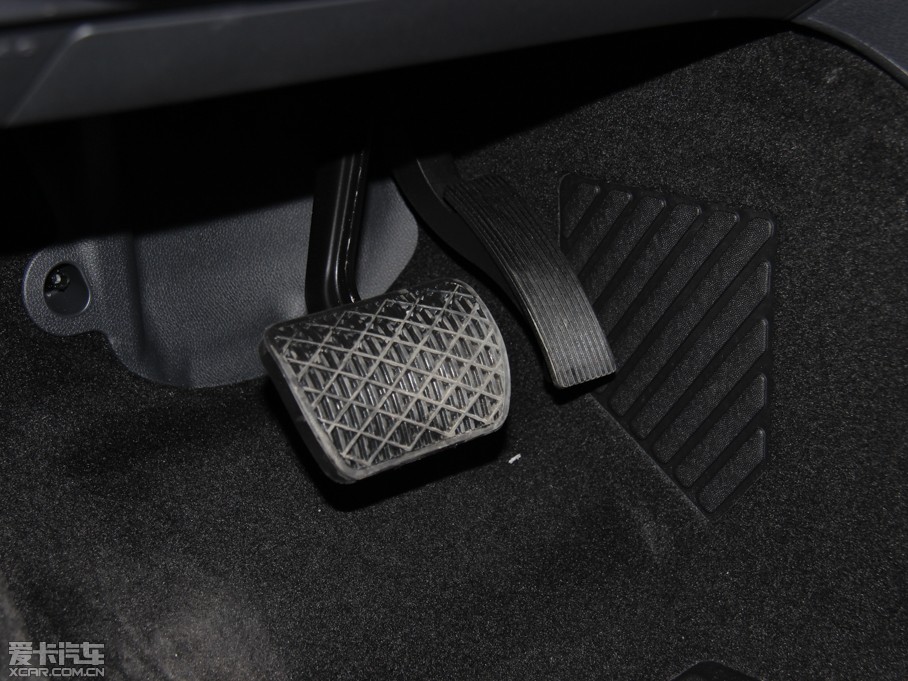 2015YGLA(M) GLA 200