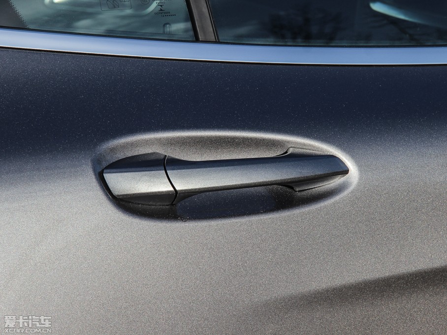 2015YGLA(M) GLA 200