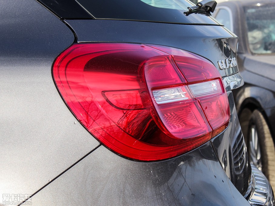 2015YGLA(M(jn)) GLA 200