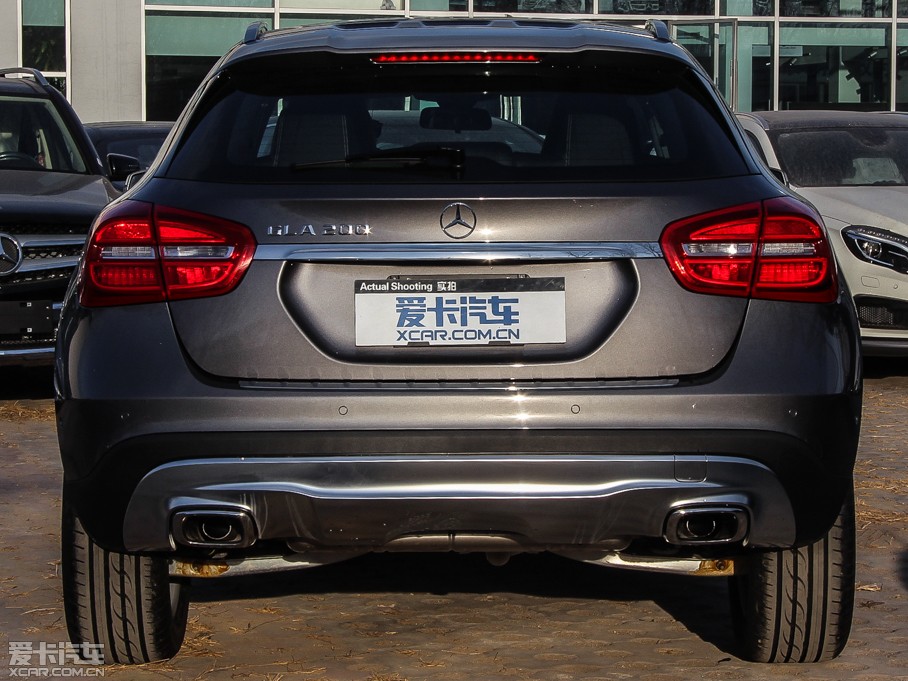 2015YGLA(M) GLA 200