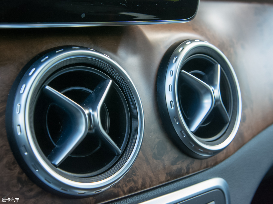 2015YGLA(M(jn)) UK-Version 250