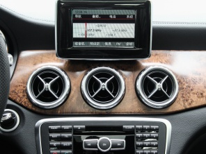 奔馳(進(jìn)口)2015款奔馳GLA級(jí)