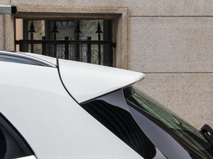 2015GLA 260 4MATIC ^