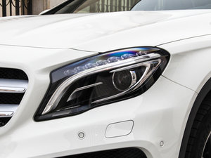 2015GLA 260 4MATIC ^