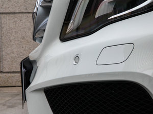 2015GLA 260 4MATIC ^