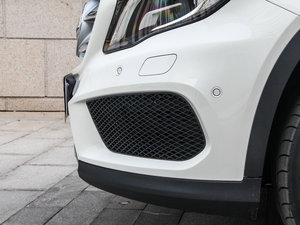 2015GLA 260 4MATIC ^