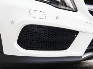 2015GLA 260 4MATIC ^