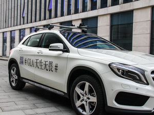 2015GLA 260 4MATIC ^