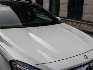 2015GLA 260 4MATIC ^