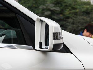 2015GLA 260 4MATIC ^